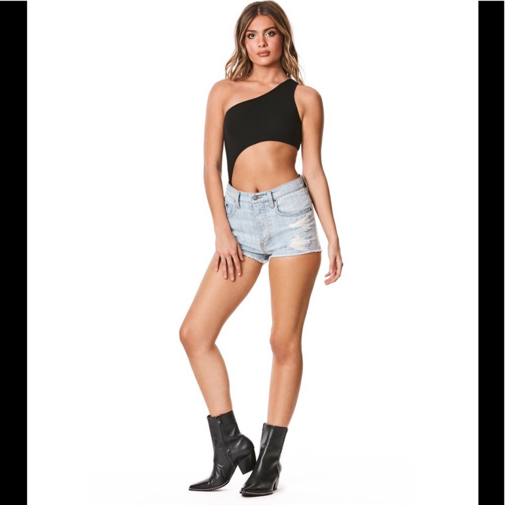 LF Black One-Shoulder Tank Top